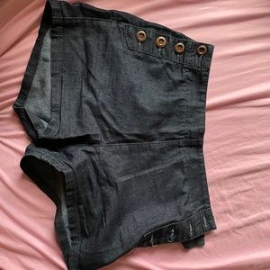Pins and needles high waisted booty short